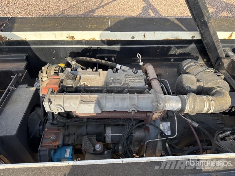 Tug T660 Tapis A Bagages Autotractes Belt Loader L Lantbruk - Övrigt