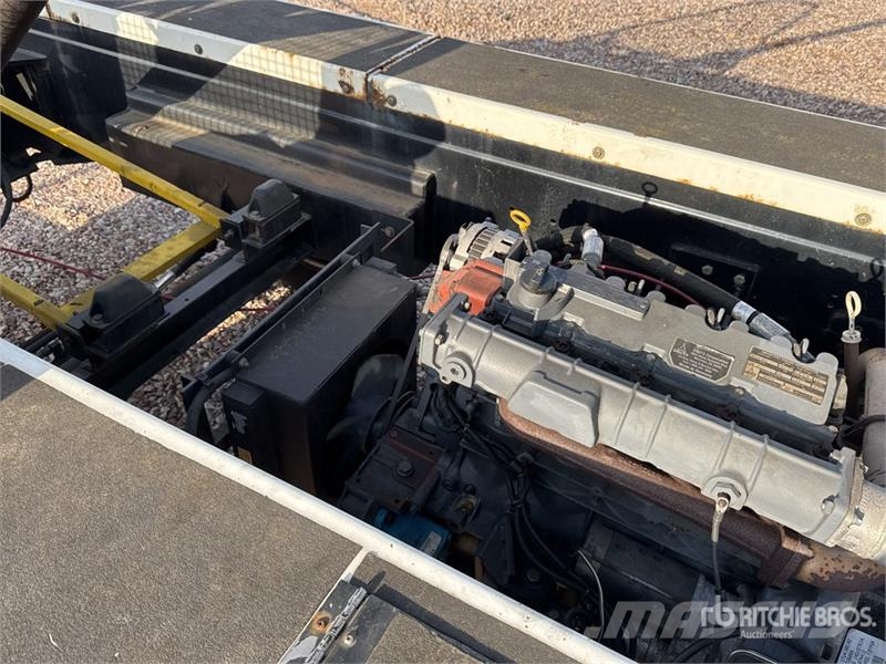 Tug T660 Tapis A Bagages Autotractes Belt Loader L Lantbruk - Övrigt