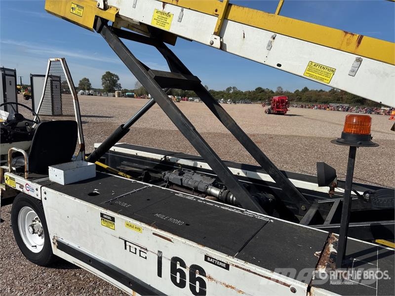 Tug T660 Tapis A Bagages Autotractes Belt Loader D Lantbruk - Övrigt
