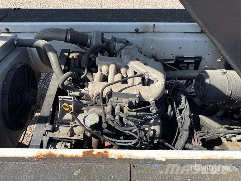 Tug T660 Tapis A Bagages Autotractes Belt Loader L Lantbruk - Övrigt