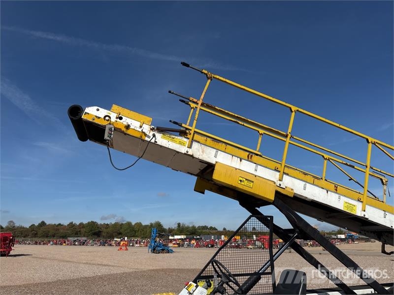 Tug T660 Tapis A Bagages Autotractes Belt Loader D Lantbruk - Övrigt