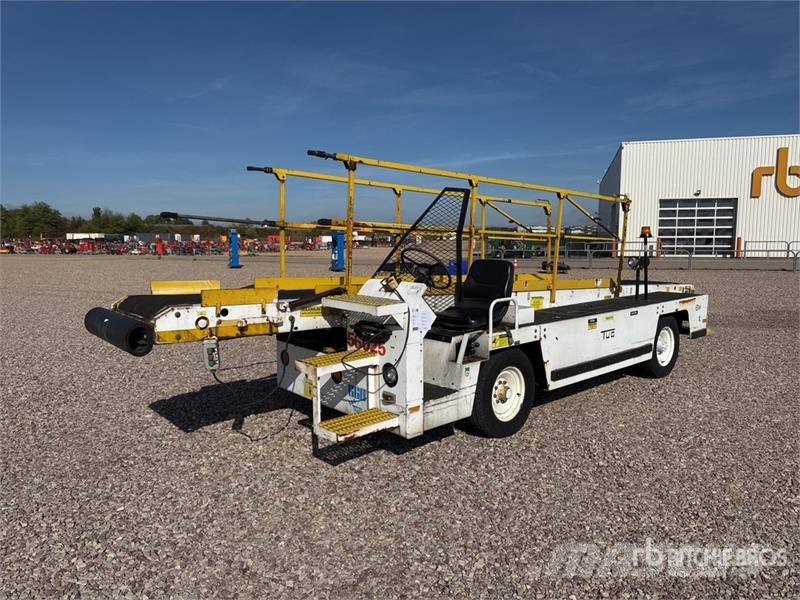  Tug T660 Tapis A Bagages Autotractes Belt Loader D Lantbruk - Övrigt