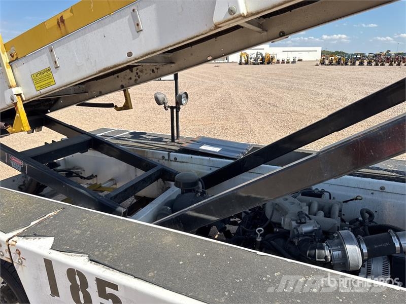 Tug T660 Tapis A Bagages Autotractes Belt Loader L Lantbruk - Övrigt