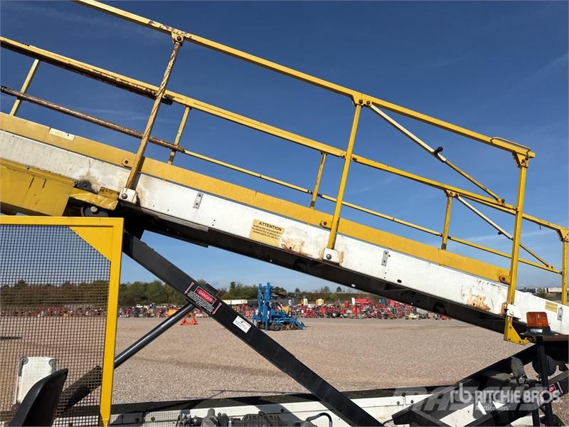  Tug T660 Tapis A Bagages Autotractes Belt Loader L Lantbruk - Övrigt