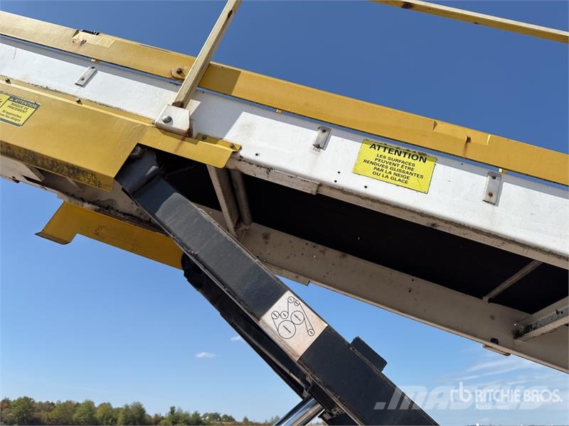 Tug T660 Tapis A Bagages Autotractes Belt Loader L Lantbruk - Övrigt