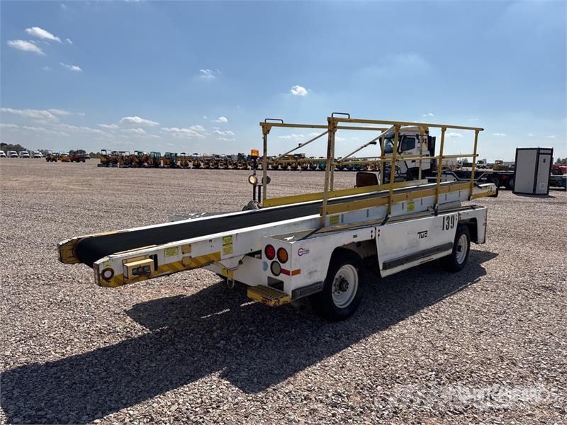 Tug T660 Tapis A Bagages Autotractes Belt Loader L Lantbruk - Övrigt