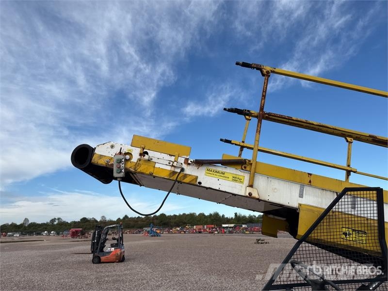 Tug T660 Tapis A Bagages Autotractes Belt Loader L Lantbruk - Övrigt