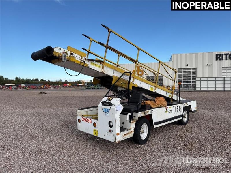 Tug T660 Tapis A Bagages Autotractes Belt Loader L Lantbruk - Övrigt