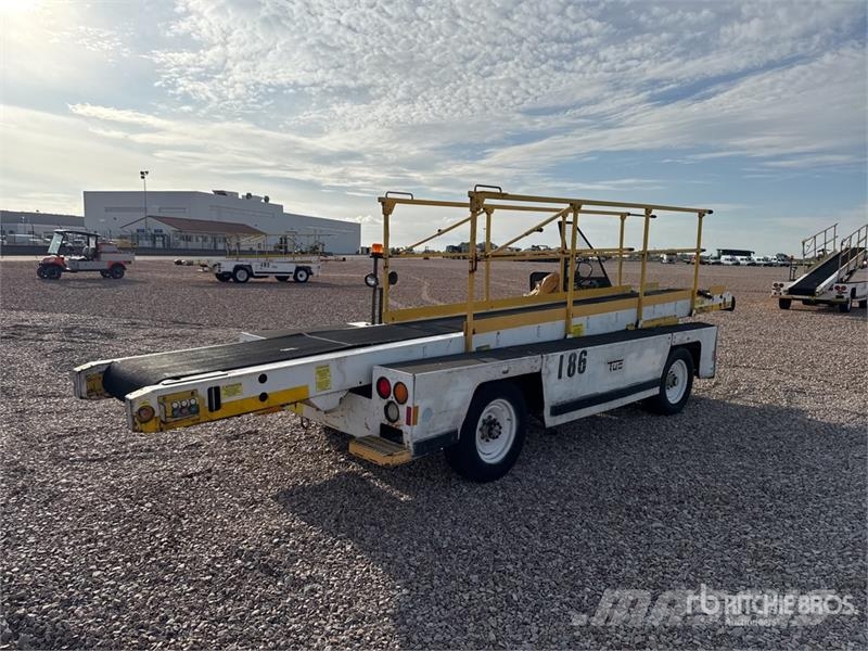 Tug T660 Tapis A Bagages Autotractes Belt Loader L Lantbruk - Övrigt