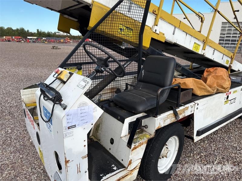 Tug T660 Tapis A Bagages Autotractes Belt Loader L Lantbruk - Övrigt