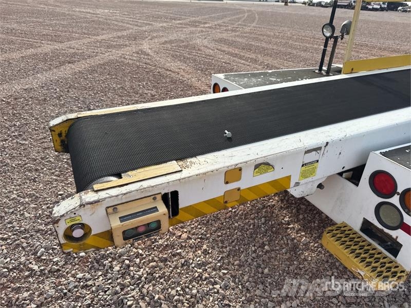 Tug T660 Tapis A Bagages Autotractes Belt Loader L Lantbruk - Övrigt