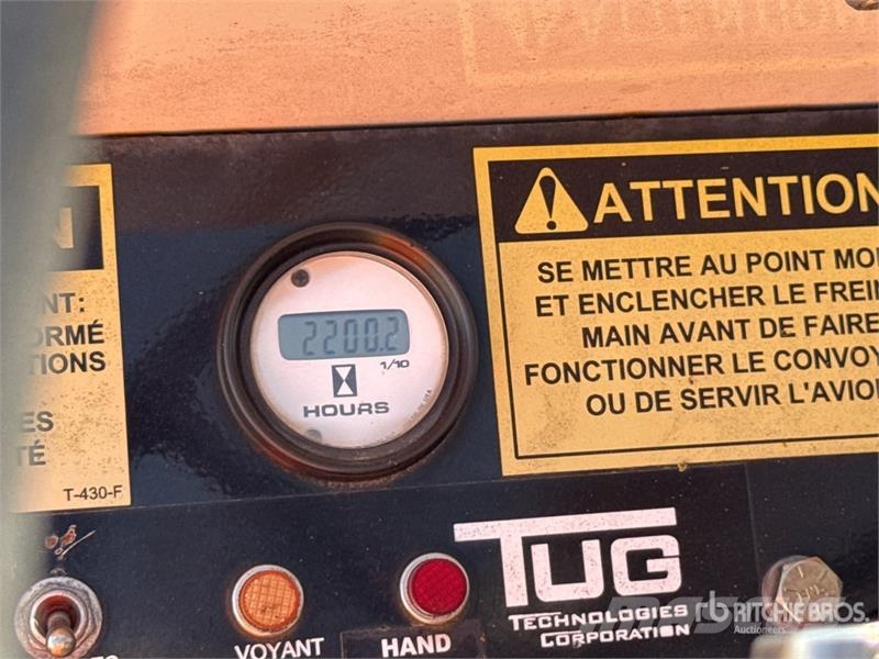  Tug T660 Tapis A Bagages Autotractes Belt Loader L Lantbruk - Övrigt