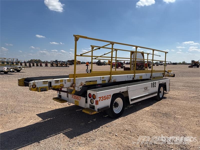 Tug T660 Tapis A Bagages Autotractes Belt Loader L Lantbruk - Övrigt