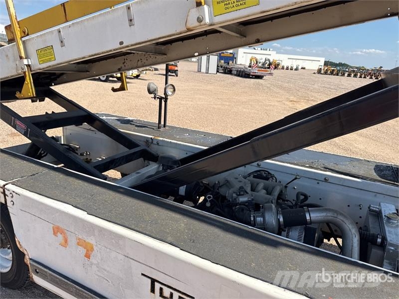 Tug T660 Tapis A Bagages Autotractes Belt Loader L Lantbruk - Övrigt