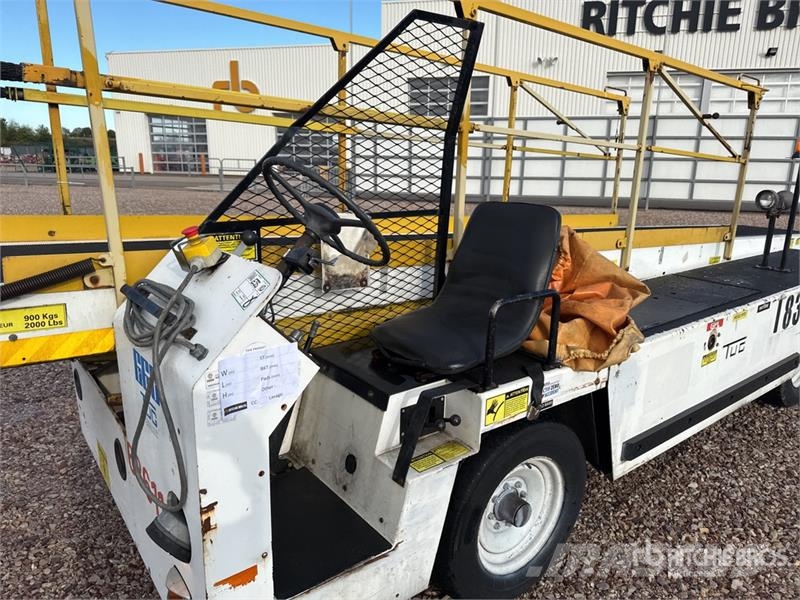  Tug T660 Tapis A Bagages Autotractes Belt Loader L Lantbruk - Övrigt