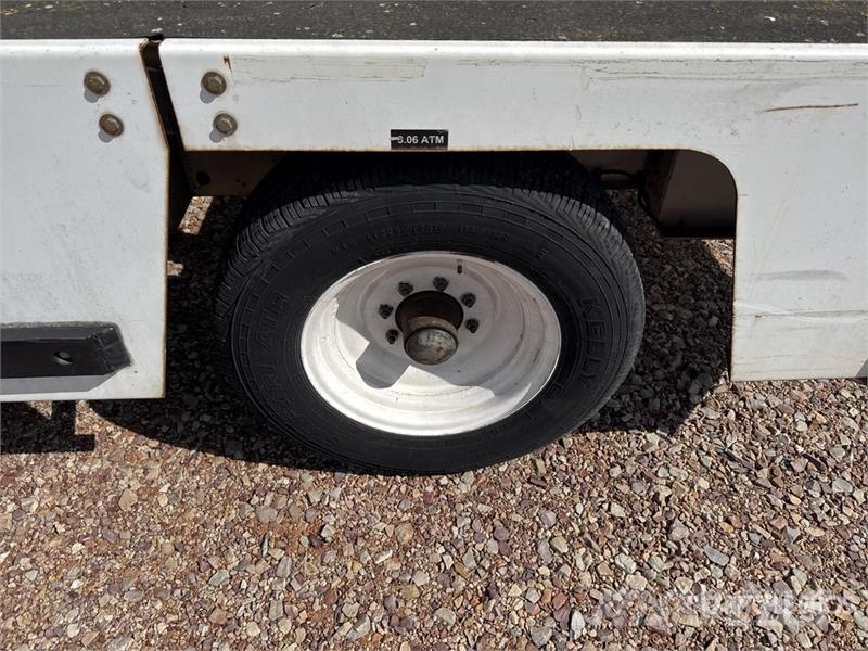  Tug T660 Tapis A Bagages Autotractes Belt Loader L Lantbruk - Övrigt