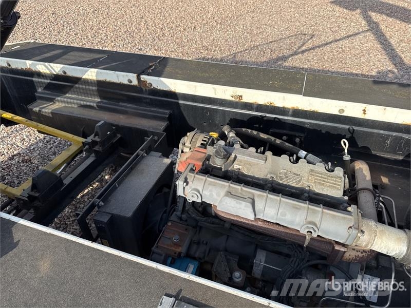 Tug T660 Tapis A Bagages Autotractes Belt Loader L Lantbruk - Övrigt