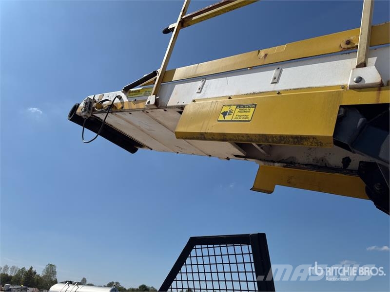 Tug T660 Tapis A Bagages Autotractes Belt Loader L Lantbruk - Övrigt