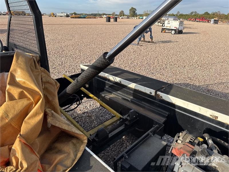 Tug T660 Tapis A Bagages Autotractes Belt Loader L Lantbruk - Övrigt