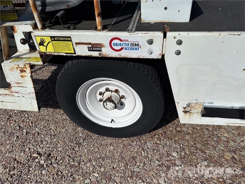 Tug T660 Tapis A Bagages Autotractes Belt Loader D Lantbruk - Övrigt