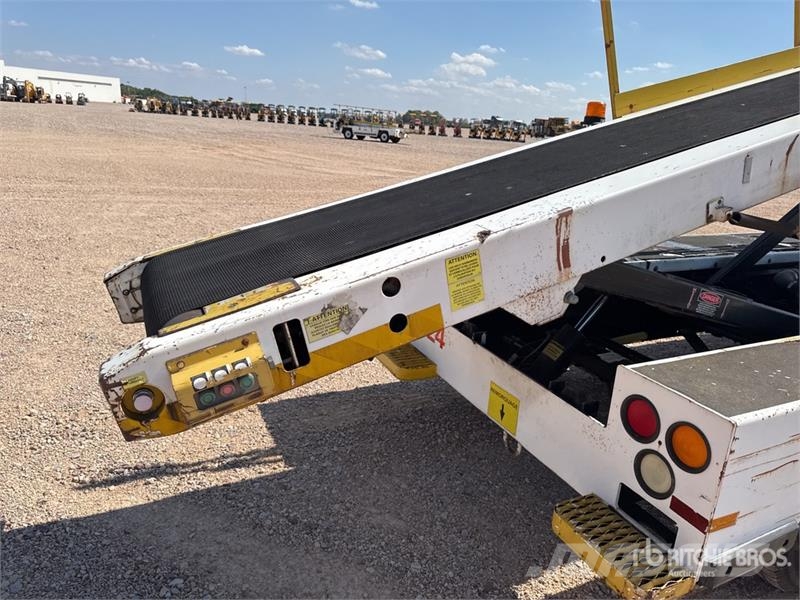 Tug T660 Tapis A Bagages Autotractes Belt Loader D Lantbruk - Övrigt