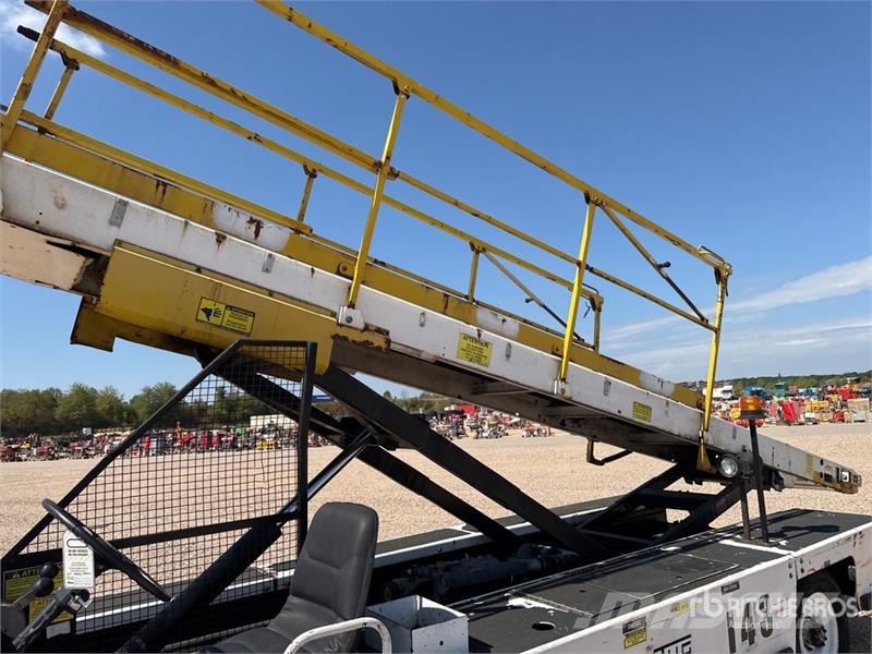 Tug T660 Tapis A Bagages Autotractes Belt Loader D Lantbruk - Övrigt