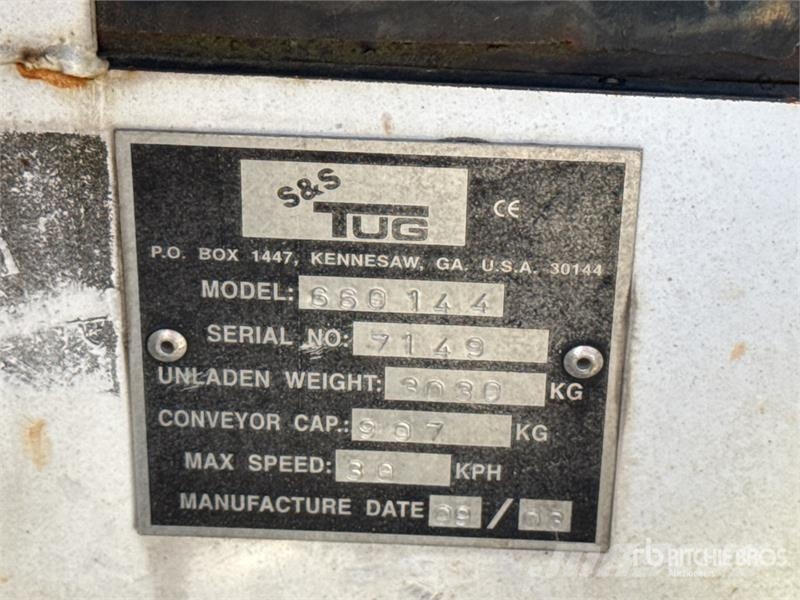  Tug T660 Tapis A Bagages Autotractes Belt Loader D Lantbruk - Övrigt