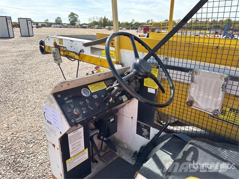  Tug T660 Tapis A Bagages Autotractes Belt Loader L Lantbruk - Övrigt
