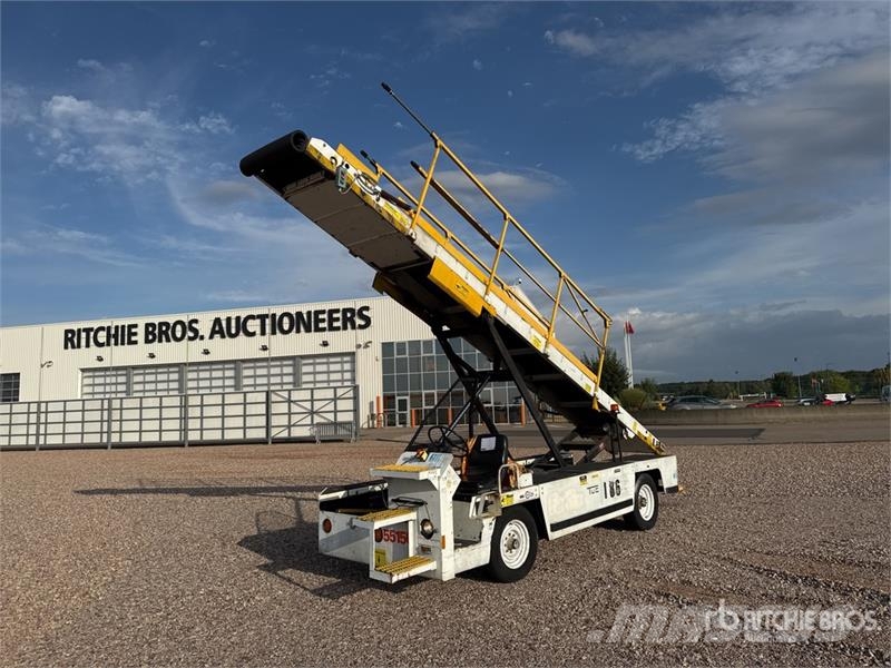 Tug T660 Tapis A Bagages Autotractes Belt Loader L Lantbruk - Övrigt