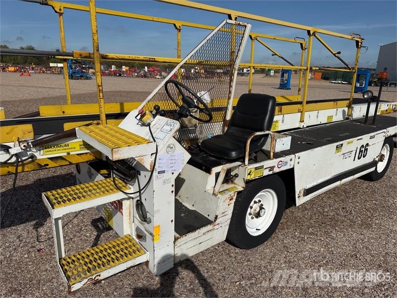 Tug T660 Tapis A Bagages Autotractes Belt Loader D Lantbruk - Övrigt