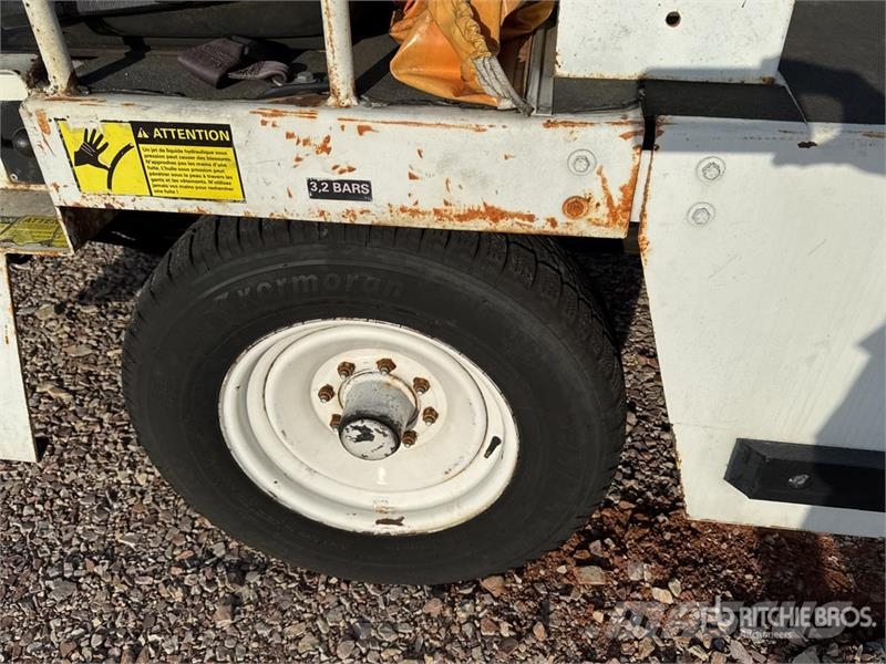 Tug T660 Tapis A Bagages Autotractes Belt Loader L Lantbruk - Övrigt