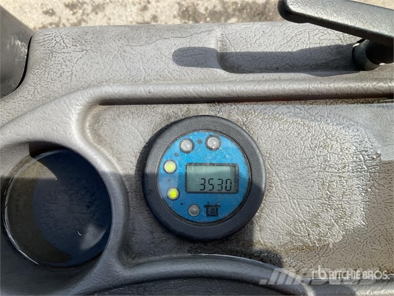 UniCarriers A/160SDTFVSN540 1600 kg Electric Stacker Samohybné vozíky