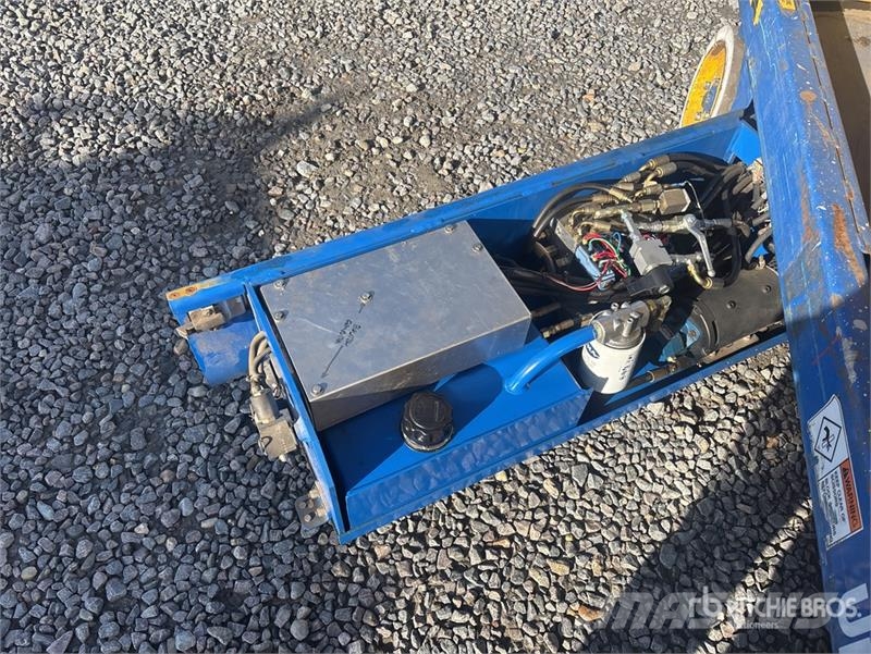 UpRight 66850-021 Electric Scissor Lift 剪叉式升降机