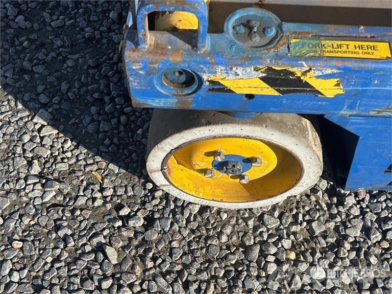 UpRight 66850-021 Electric Scissor Lift 剪叉式升降机