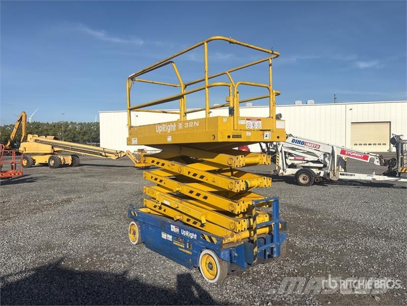 UpRight 66850021 Scissor Lift Škarjaste dvižne ploščadi