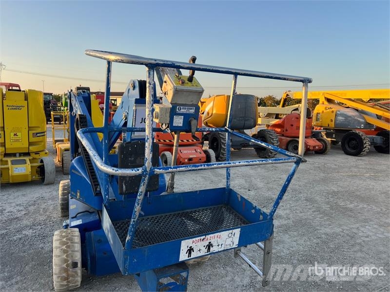 UpRight AB38 Electric Articulating Boom Lift (Inoperable) Съчленени стрелови подемници
