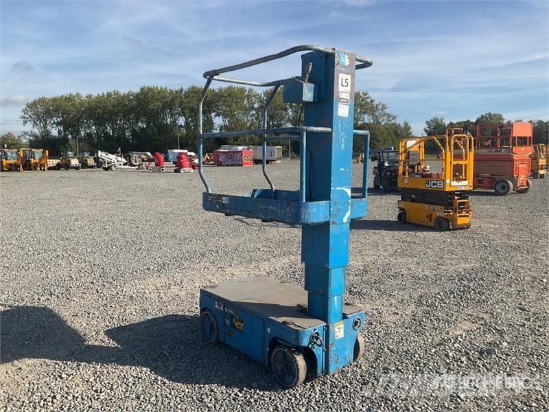 UpRight TM12 Personenliften en invalideliften