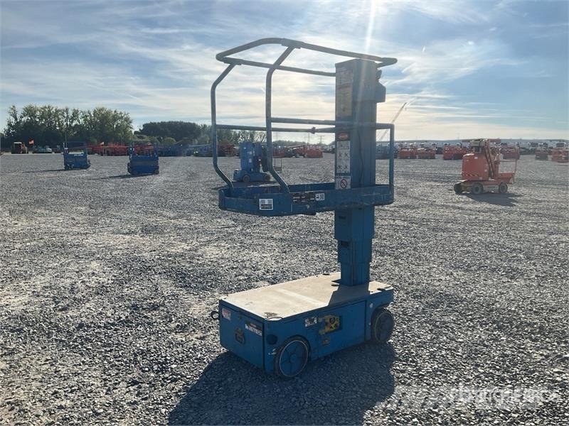 UpRight TM12 Personenliften en invalideliften