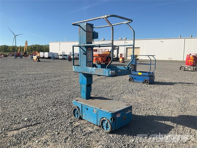 UpRight TM12 Personenliften en invalideliften