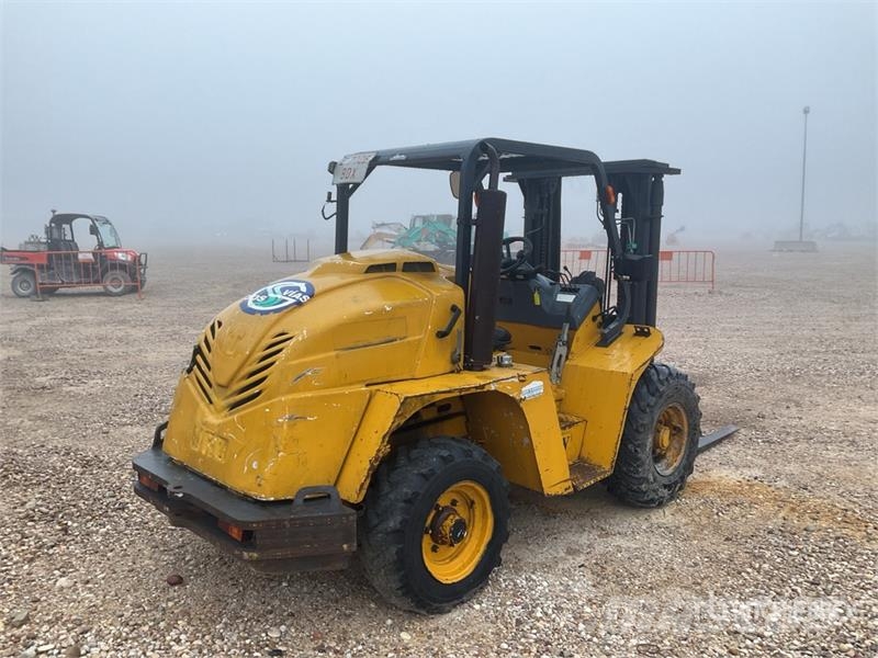 Uromac DTH 2000 DE 4x4 Rough Terrain Forklift Внедорожные погрузчики