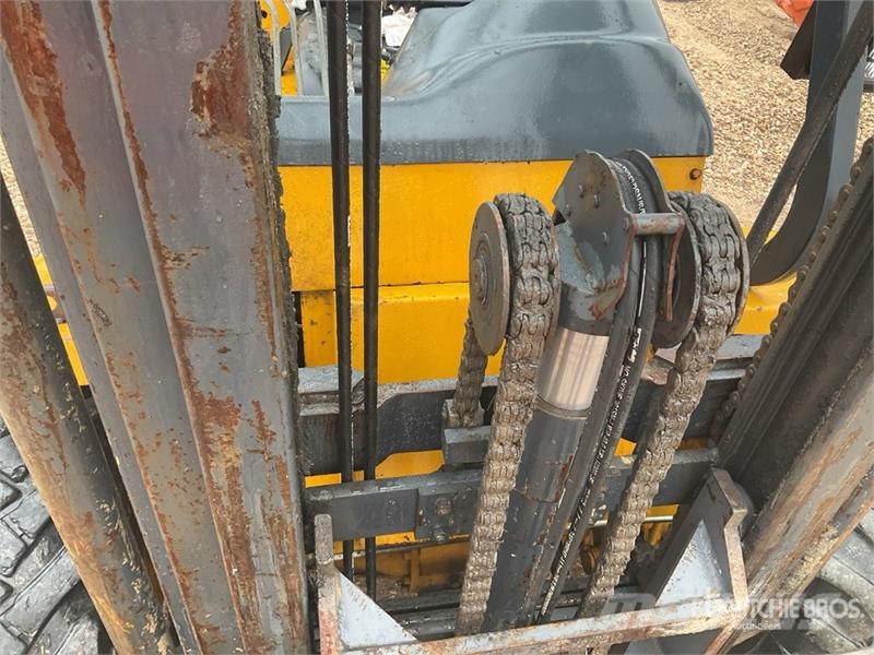 Uromac DTH 2000 DE 4x4 Rough Terrain Forklift Внедорожные погрузчики