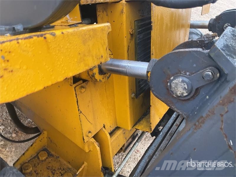 Uromac DTH 2000 DE 4x4 Rough Terrain Forklift Внедорожные погрузчики