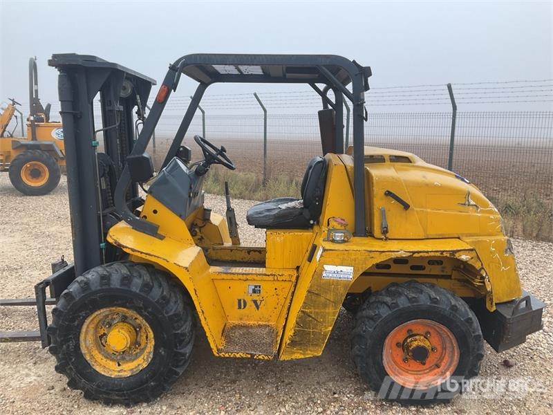 Uromac DTH 2000 DE 4x4 Rough Terrain Forklift Внедорожные погрузчики