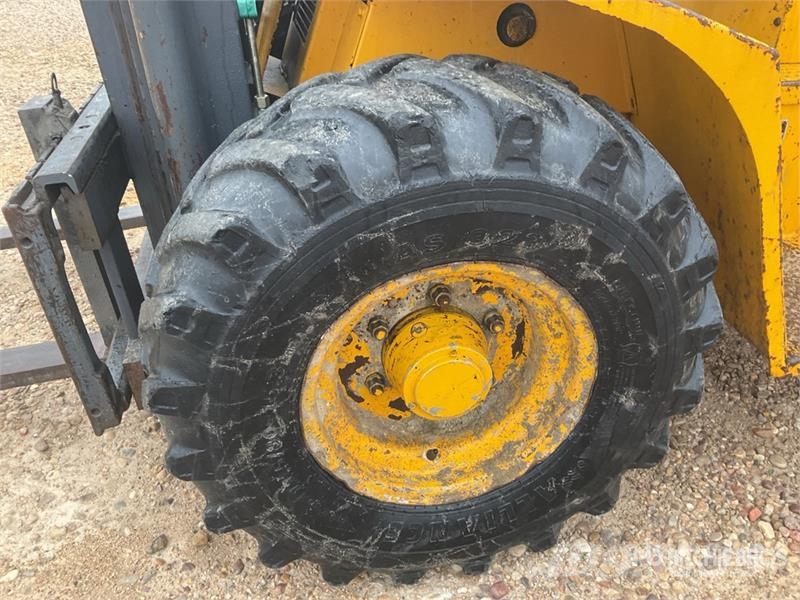 Uromac DTH 2000 DE 4x4 Rough Terrain Forklift Внедорожные погрузчики