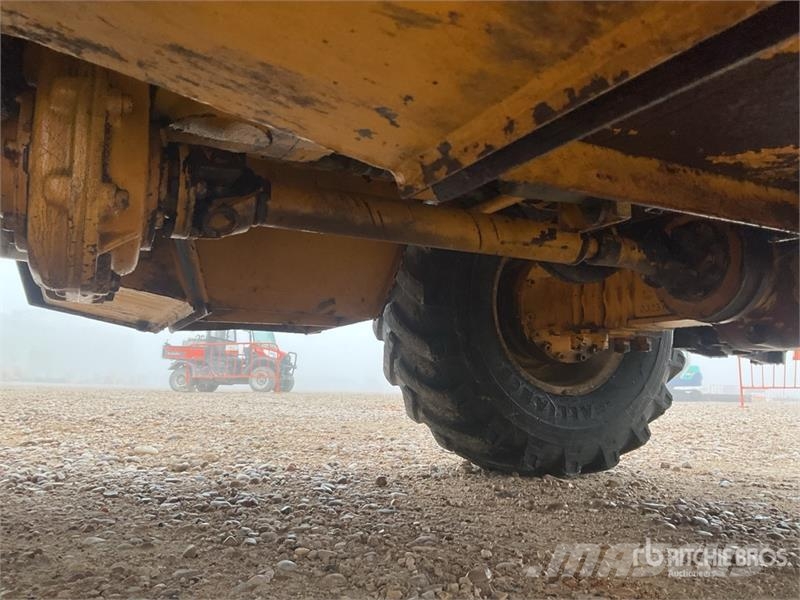 Uromac DTH 2000 DE 4x4 Rough Terrain Forklift Внедорожные погрузчики