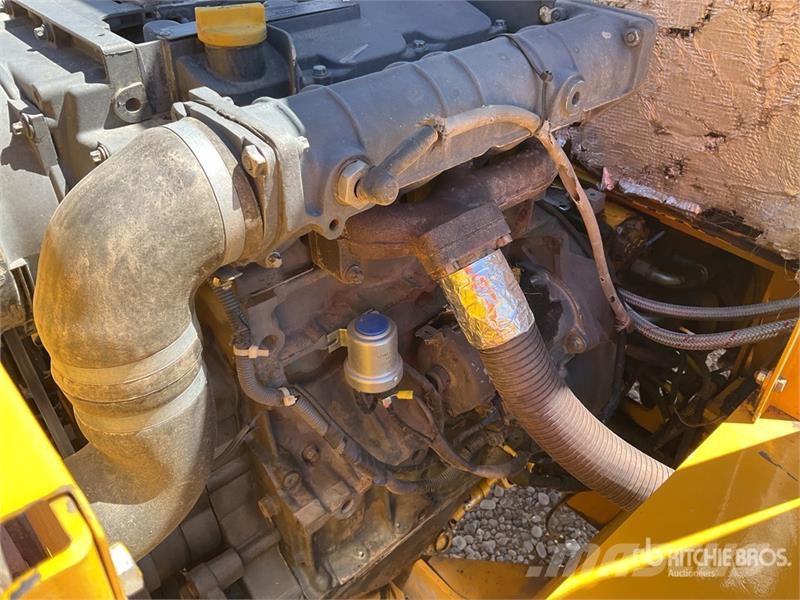Uromac DTH 2000 DE Rough Terrain Forklift شاحنات الطرق الوعرة