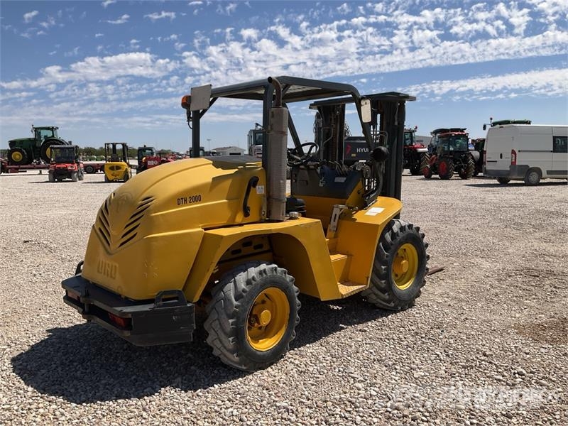 Uromac DTH 2000 DE Rough Terrain Forklift شاحنات الطرق الوعرة