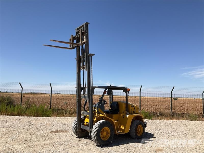 Uromac DTH 2000 DE Rough Terrain Forklift شاحنات الطرق الوعرة
