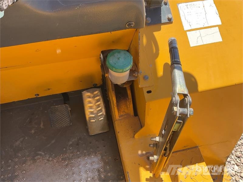 Uromac DTH 2000 DE Rough Terrain Forklift شاحنات الطرق الوعرة