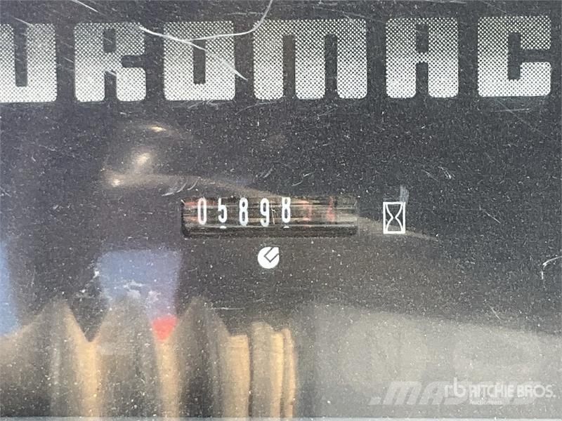 Uromac DTH 2000 DE Rough Terrain Forklift شاحنات الطرق الوعرة